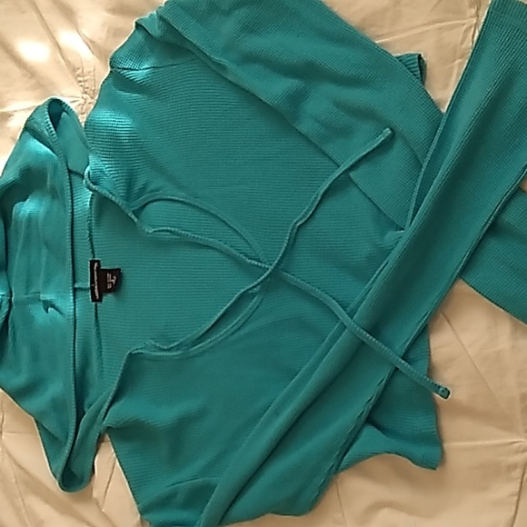 Cropped hoodie - Picture 3 of 3